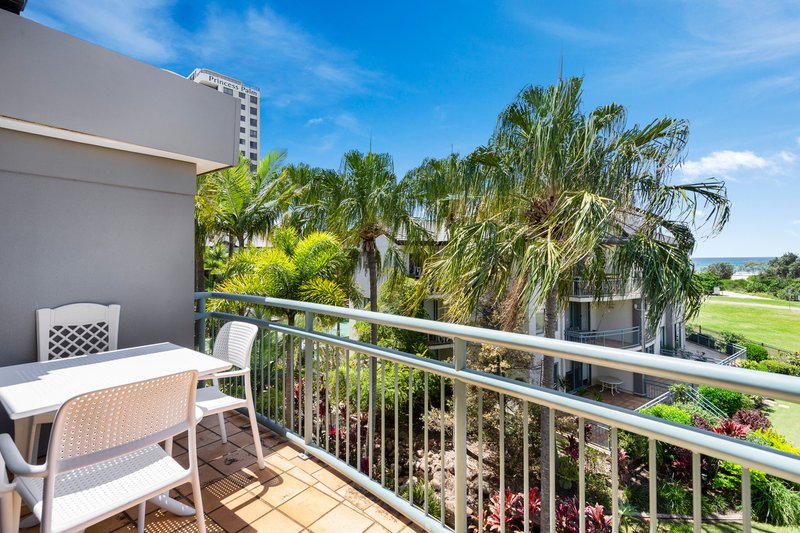 Photo - 102/955 Gold Coast Highway, Palm Beach QLD 4221 - Image 3