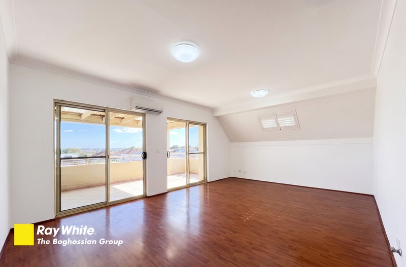 Photo - 10/2A Morotai Avenue, Riverwood NSW 2210 - Image 3