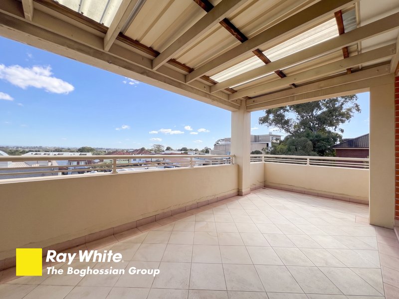 Photo - 10/2A Morotai Avenue, Riverwood NSW 2210 - Image 4