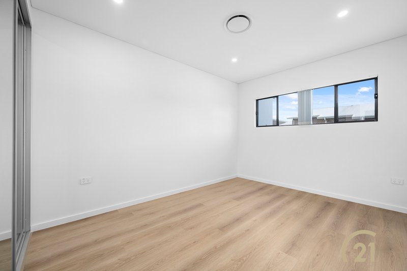 Photo - 102A Polding Street, Smithfield NSW 2164 - Image 14