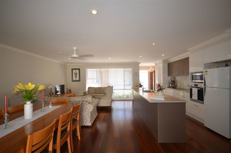 Photo - 10/2a Toorak Court, Port Macquarie NSW 2444 - Image 3