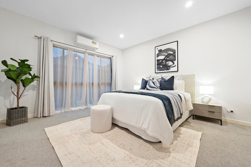 Photo - 102b Stud Road, Wantirna VIC 3152 - Image 7
