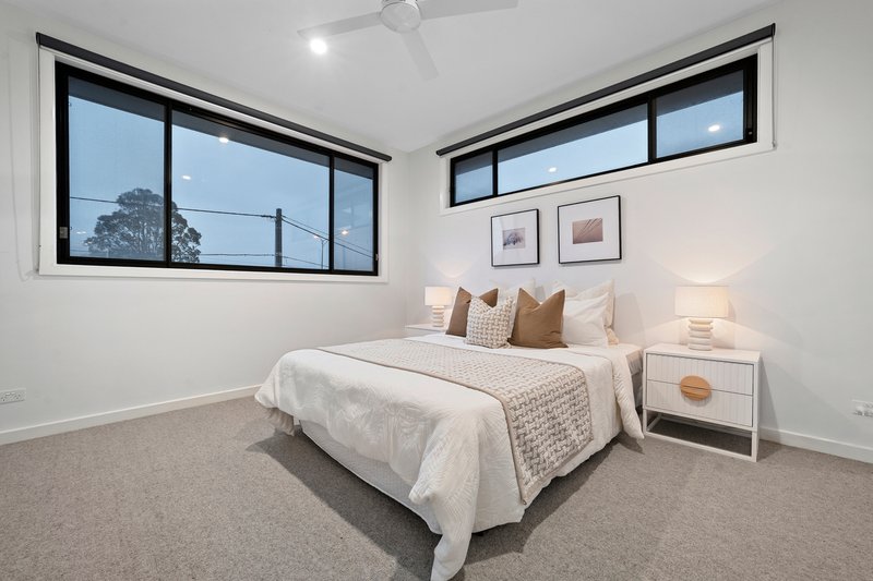 Photo - 102b Stud Road, Wantirna VIC 3152 - Image 11