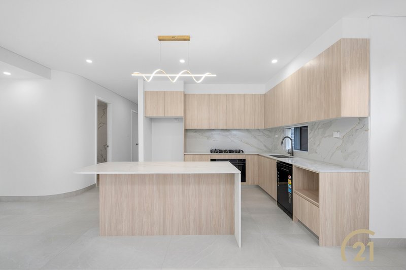 Photo - 102C Polding Street, Smithfield NSW 2164 - Image 5