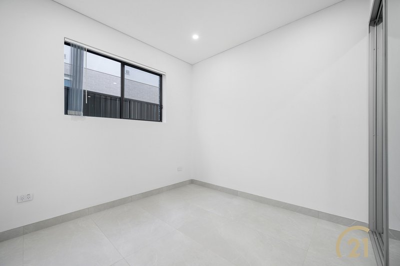 Photo - 102C Polding Street, Smithfield NSW 2164 - Image 13