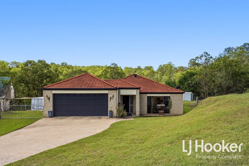 Photo - 103 - 105 Francis Close, Kooralbyn QLD 4285 - Image 1