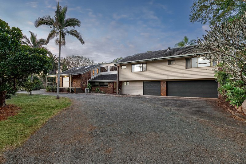 Photo - 103 Bridgeman Road, Bridgeman Downs QLD 4035 - Image 3