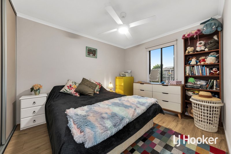 Photo - 10/3 Campaspe Way, Point Cook VIC 3030 - Image 3