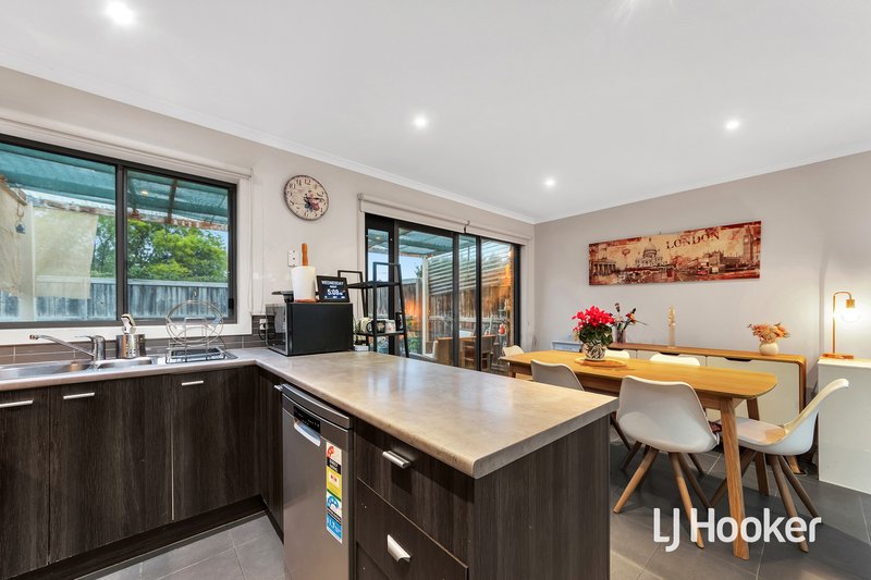 Photo - 10/3 Campaspe Way, Point Cook VIC 3030 - Image 10