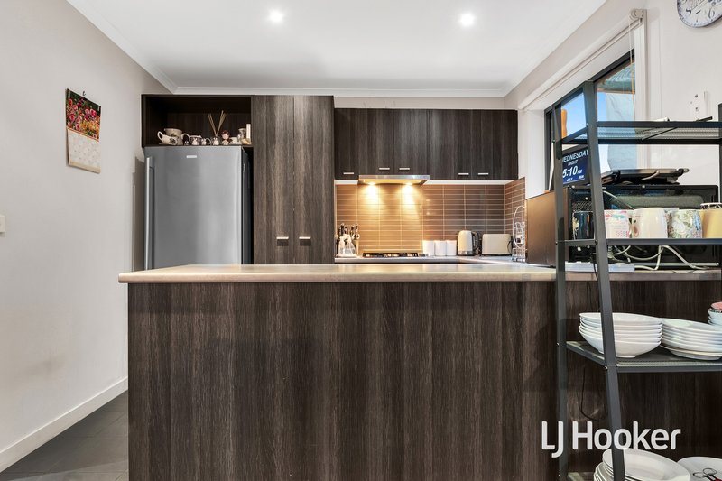 Photo - 10/3 Campaspe Way, Point Cook VIC 3030 - Image 11