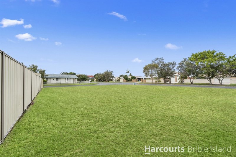 Photo - 103 Endeavour Drive, Banksia Beach QLD 4507 - Image 7