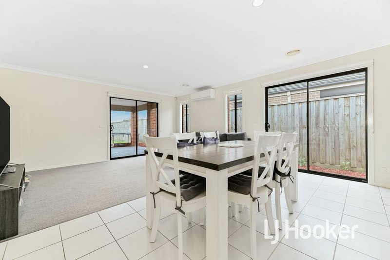 Photo - 103 Henry Road, Pakenham VIC 3810 - Image 2