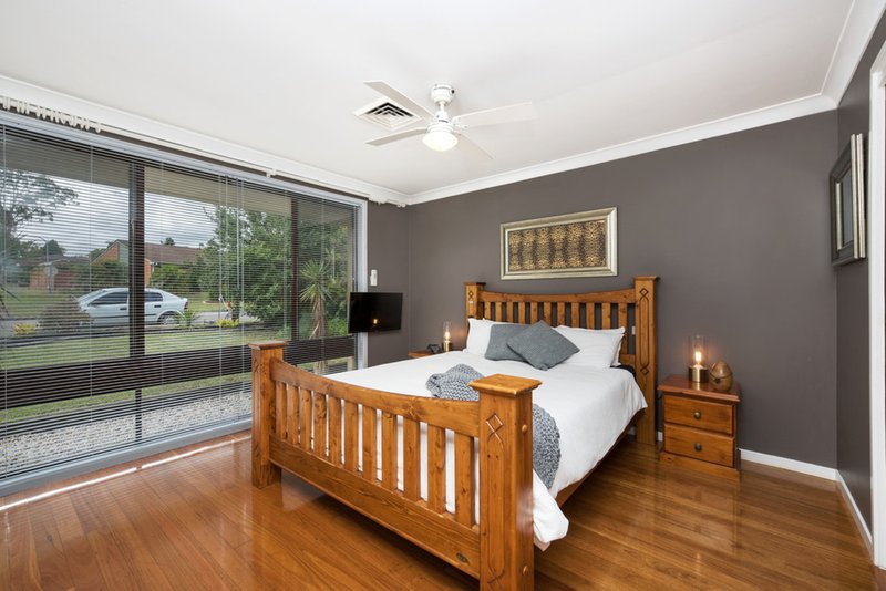 Photo - 103 Lancia Drive, Ingleburn NSW 2565 - Image 4