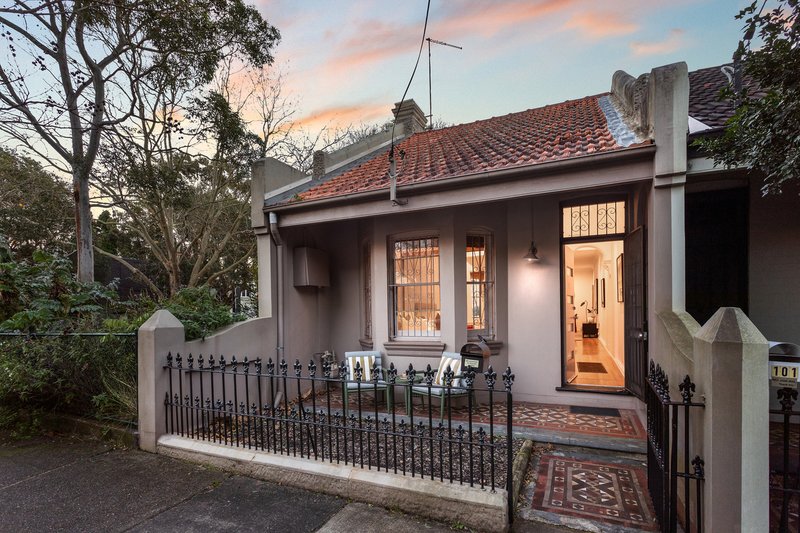 Photo - 103 Lawrence Street, Alexandria NSW 2015 - Image 1
