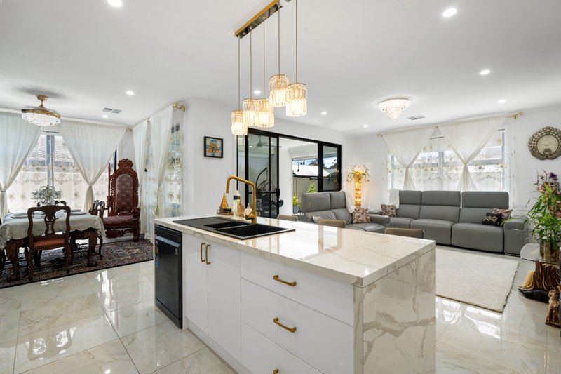 Photo - 103 Lochside Drive, West Lakes SA 5021 - Image 6