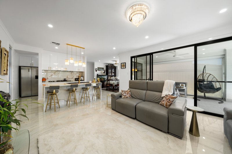 Photo - 103 Lochside Drive, West Lakes SA 5021 - Image 11