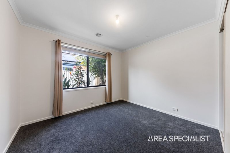 Photo - 103 Oaklands Way, Pakenham VIC 3810 - Image 15