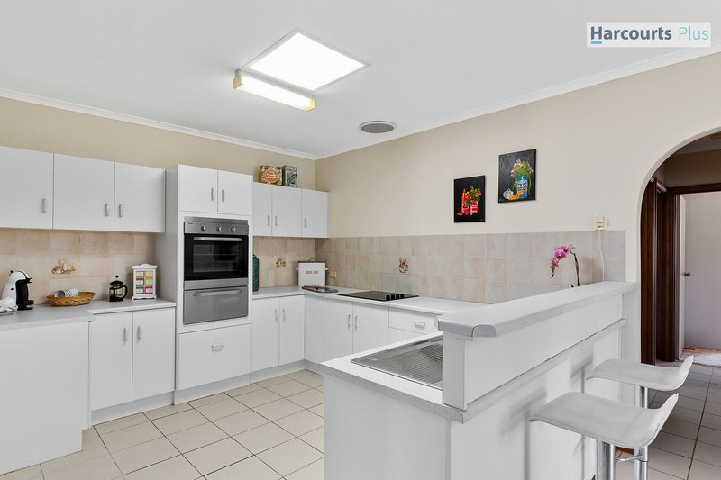 Photo - 10/3 Ramrod Avenue, Hallett Cove SA 5158 - Image 5