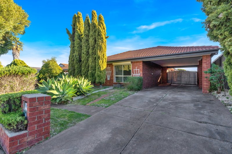 103 Rossiter Avenue, Roxburgh Park VIC 3064