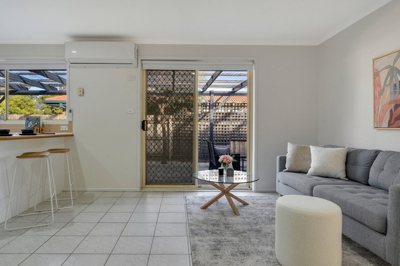 Photo - 103 Rossiter Avenue, Roxburgh Park VIC 3064 - Image 9