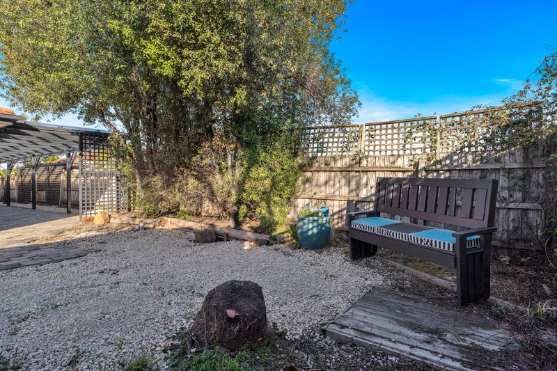 Photo - 103 Rossiter Avenue, Roxburgh Park VIC 3064 - Image 16