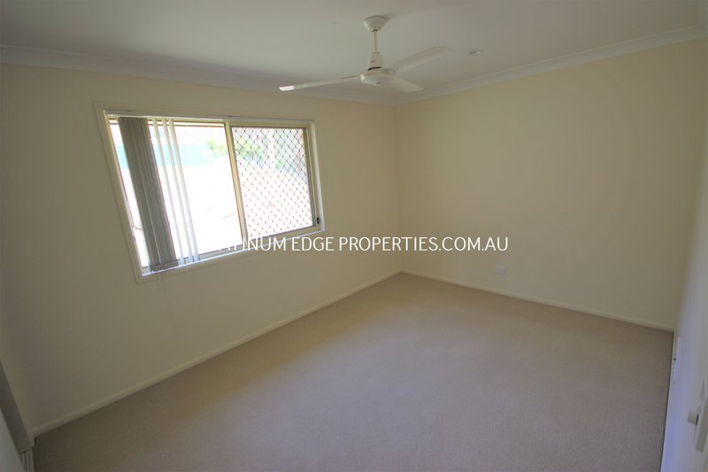 Photo - 103 Stephens Pl , Kooralbyn QLD 4285 - Image 13