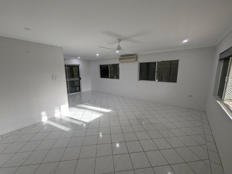 Photo - 103 Sydney Street, Bayview Heights QLD 4868 - Image 3
