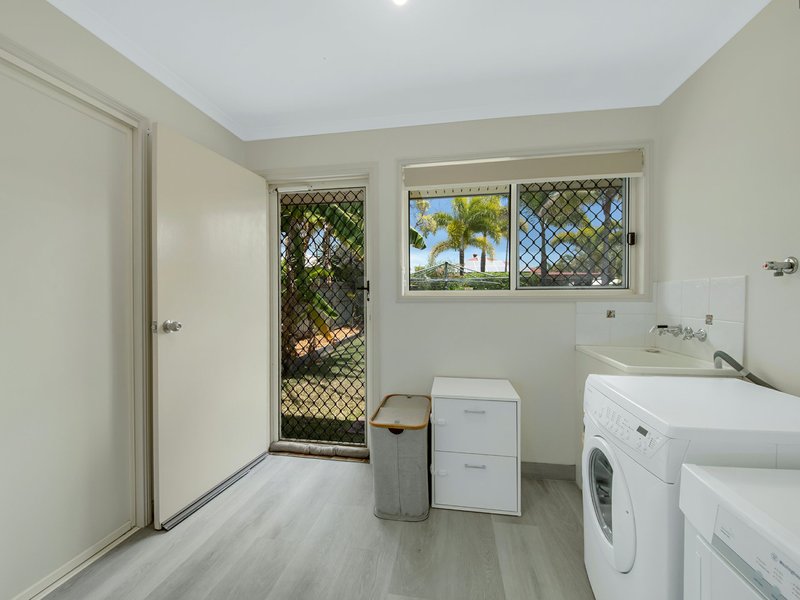 Photo - 103 The Oaks Road, Tannum Sands QLD 4680 - Image 12