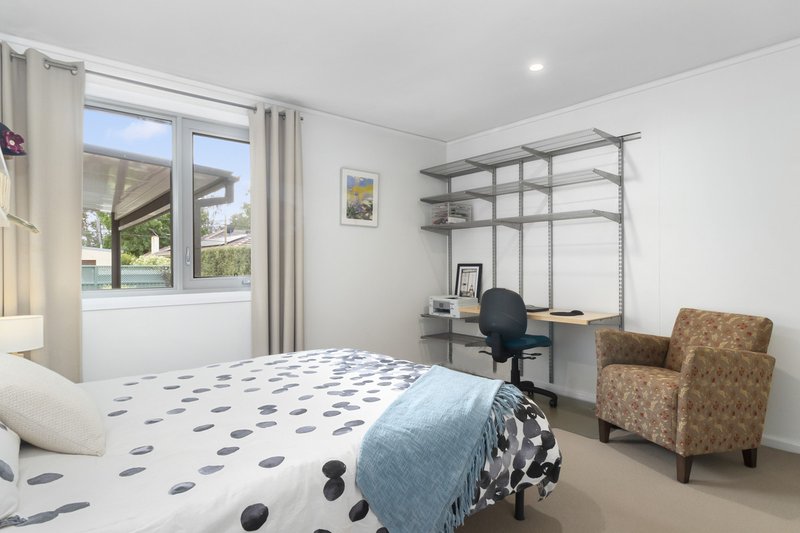 Photo - 103 Walker Crescent, Narrabundah ACT 2604 - Image 14