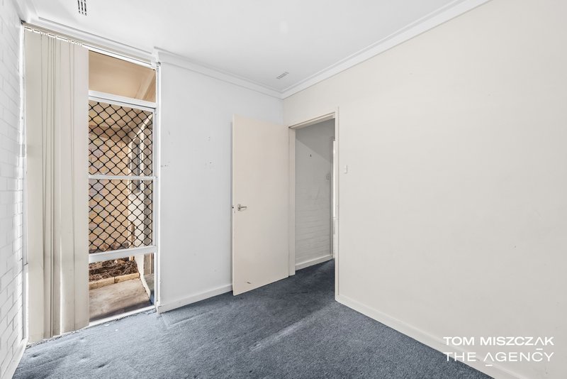 Photo - 10/307 Wharf Street, Queens Park WA 6107 - Image 16