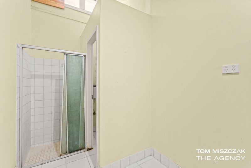 Photo - 10/307 Wharf Street, Queens Park WA 6107 - Image 18