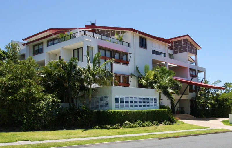 10/31-33 Railway Street, Southport QLD 4215