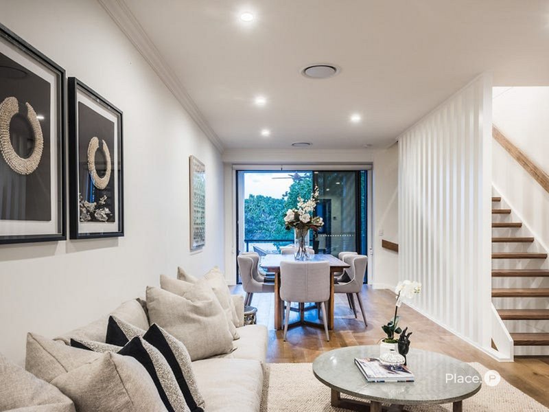 Photo - 10/31 Murarrie Road, Murarrie QLD 4172 - Image 2