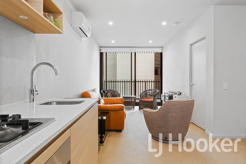 Photo - 103/1 Village Mews, Caulfield North VIC 3161 - Image 2