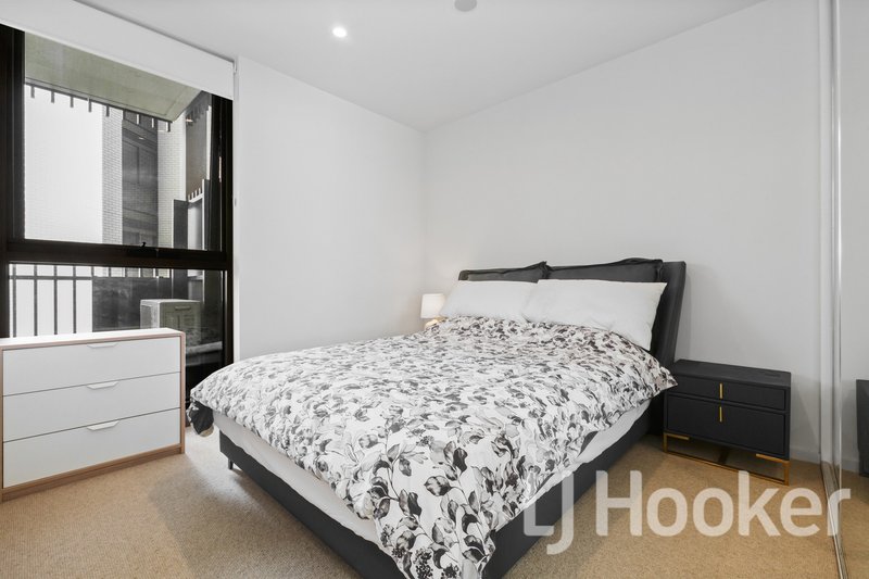 Photo - 103/1 Village Mews, Caulfield North VIC 3161 - Image 7