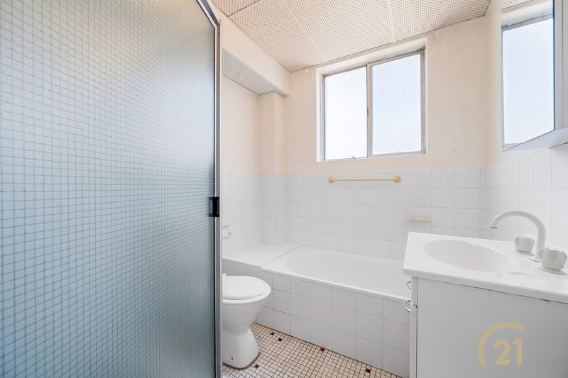 Photo - 10/31 York Street, Fairfield NSW 2165 - Image 7