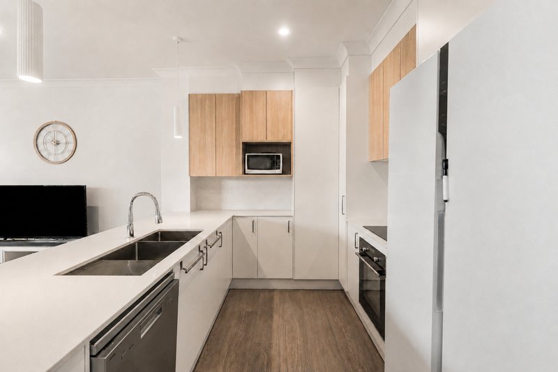 Photo - 103/1044 Hamilton Road, Mcdowall QLD 4053 - Image 6