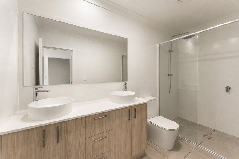 Photo - 103/1044 Hamilton Road, Mcdowall QLD 4053 - Image 9