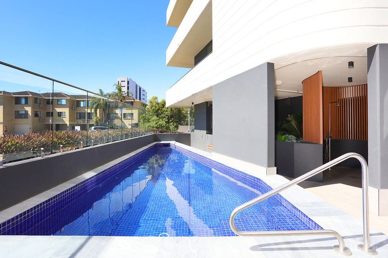 Photo - 103/110-112 Frank Street, Labrador QLD 4215 - Image 22