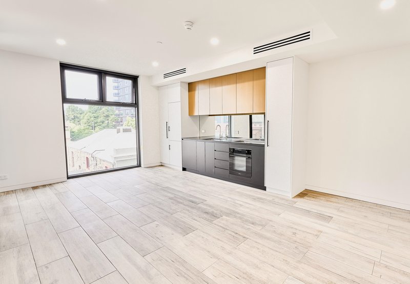 Photo - 103/112 Carrington Street, Adelaide SA 5000 - Image 1