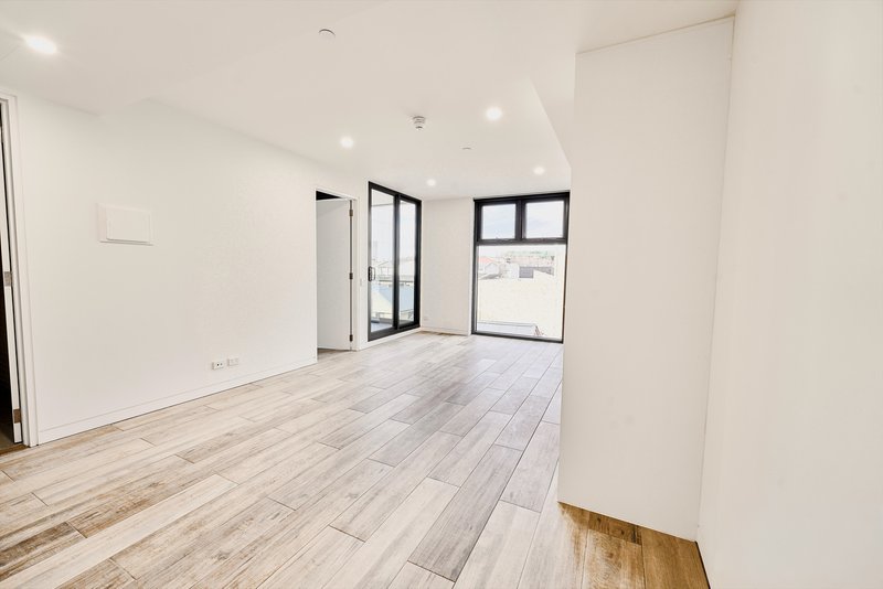 Photo - 103/112 Carrington Street, Adelaide SA 5000 - Image 2