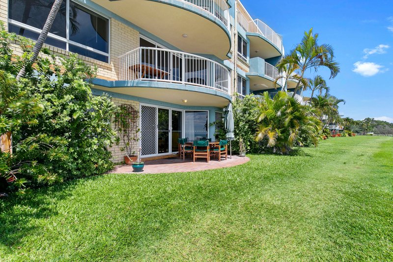 Photo - 103/17 Buccaneer Drive, Urangan QLD 4655 - Image 12