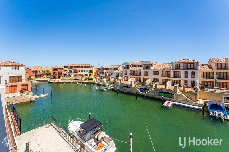 Photo - 103/18 Port Quays , Wannanup WA 6210 - Image 19