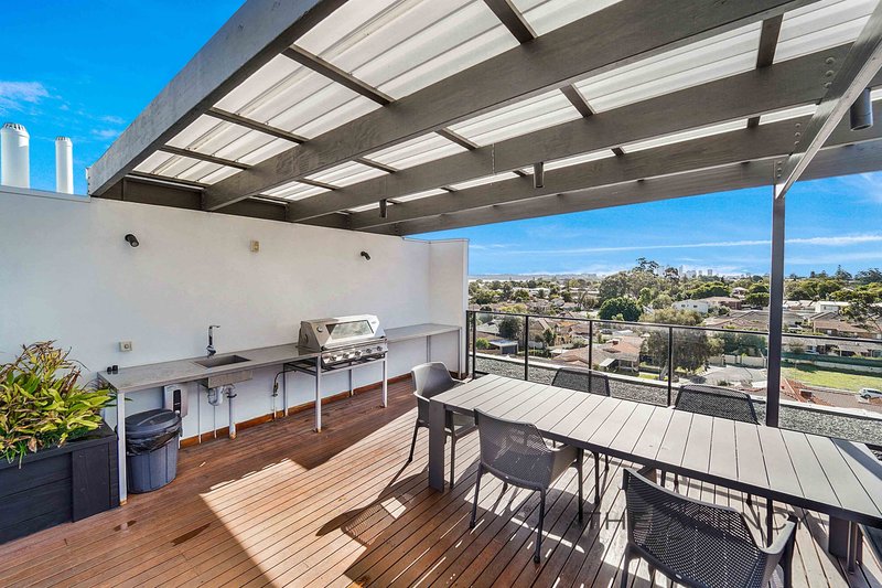 Photo - 103/20a Henley Street, Como WA 6152 - Image 22