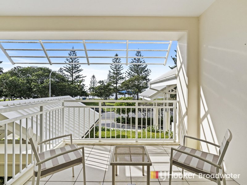 Photo - 103/212-214 Marine Parade, Labrador QLD 4215 - Image 14