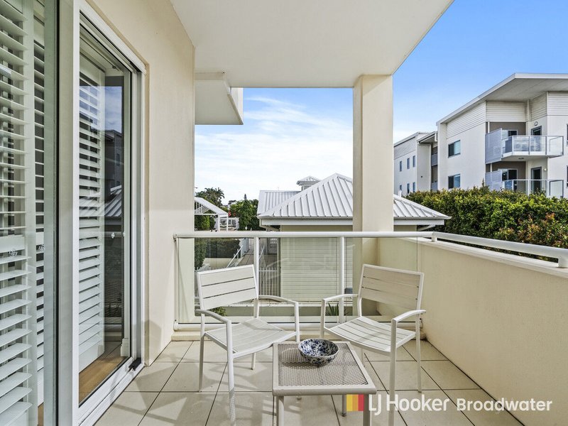 Photo - 103/212-214 Marine Parade, Labrador QLD 4215 - Image 22