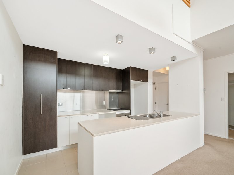 Photo - 103/25-33 Dix Street, Redcliffe QLD 4020 - Image 4