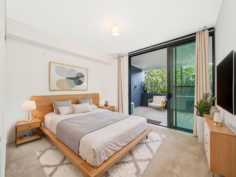 Photo - 103/25-33 Dix Street, Redcliffe QLD 4020 - Image 6