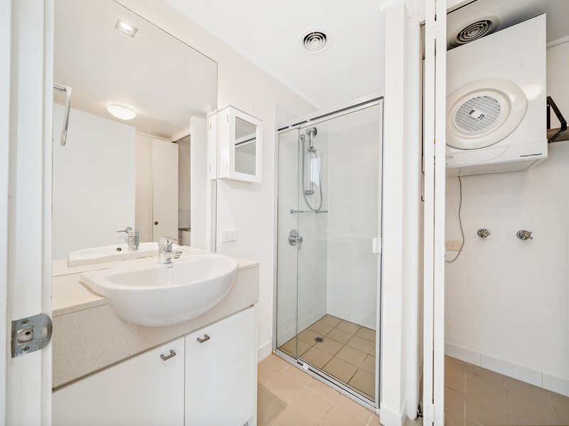Photo - 103/25-33 Dix Street, Redcliffe QLD 4020 - Image 14