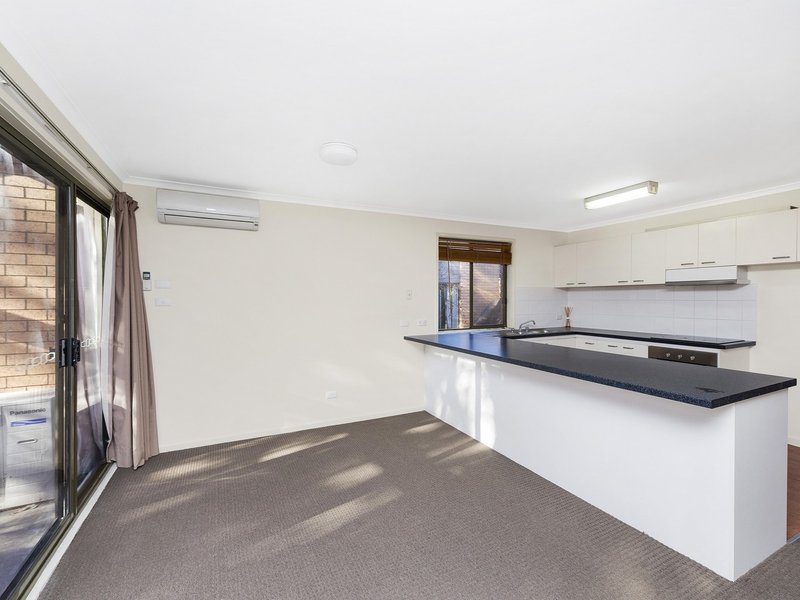 Photo - 10/33 Dawes Street, Kingston ACT 2604 - Image 7